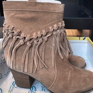 Like new fringe bootie (worn maybe twice)